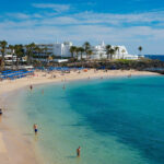 Vista a Playa Flamingo – Playa Blanca, Yaiza.
